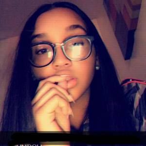 Meet your Posher, Liz